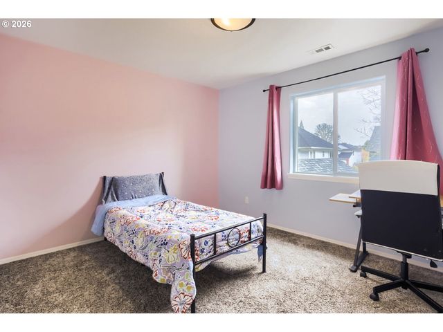 2552 Ne NOVA Ave, Hillsboro, OR 97124