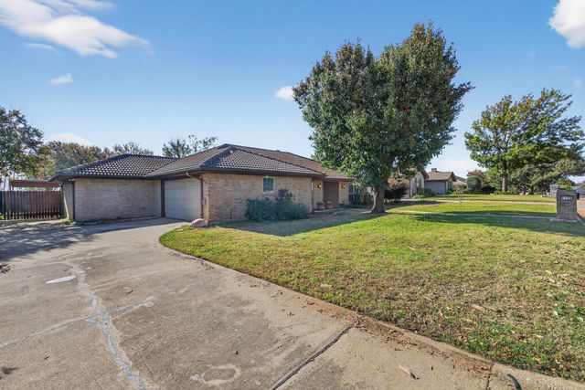 1128 Sunset Drive, Trophy Club, TX 76262