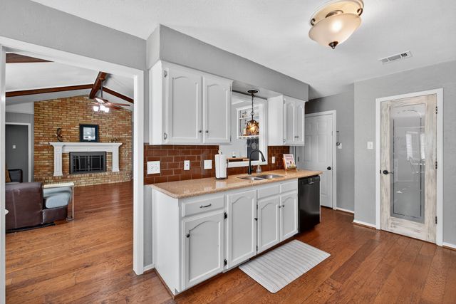 1128 Sunset Drive, Trophy Club, TX 76262