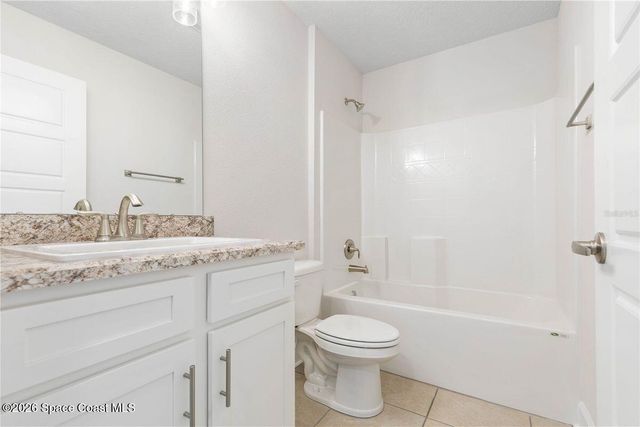 443 Oakleaf Street SW, Palm Bay, FL 32908