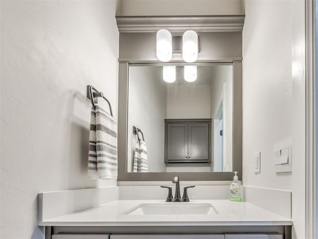 2915 Summit Hollow Circle, Norman, OK 73071