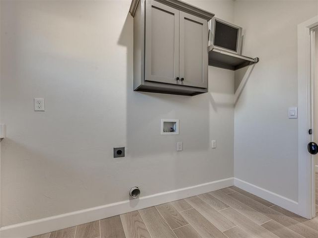 2915 Summit Hollow Circle, Norman, OK 73071