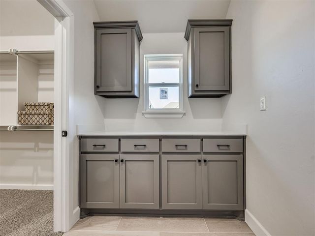 2915 Summit Hollow Circle, Norman, OK 73071