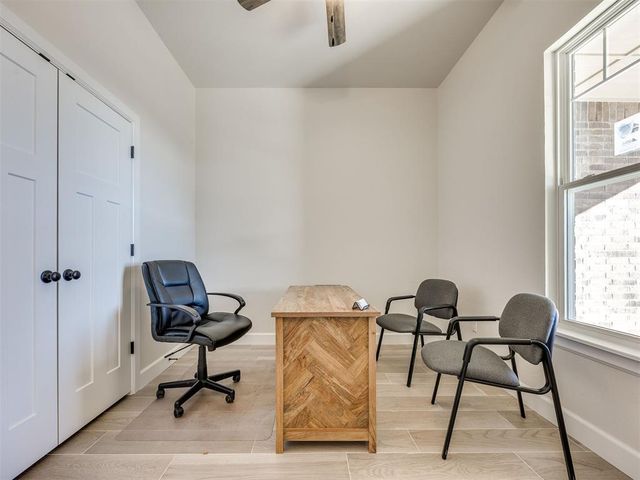 2915 Summit Hollow Circle, Norman, OK 73071