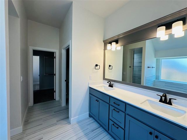 2915 Summit Hollow Circle, Norman, OK 73071