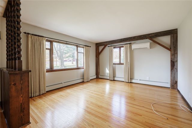 528 Moseley Road, Perinton, NY 14450