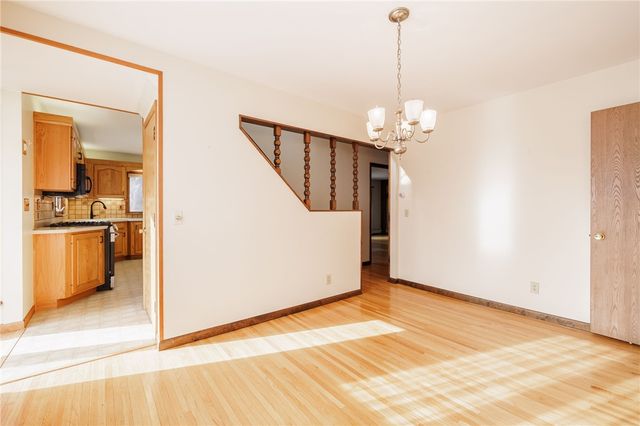 528 Moseley Road, Perinton, NY 14450