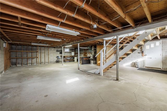 528 Moseley Road, Perinton, NY 14450