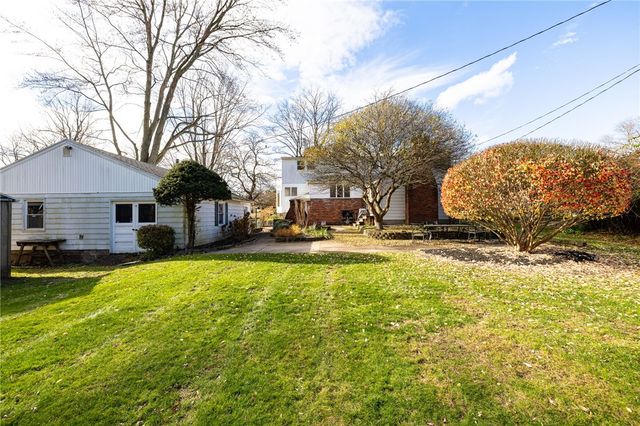 528 Moseley Road, Perinton, NY 14450