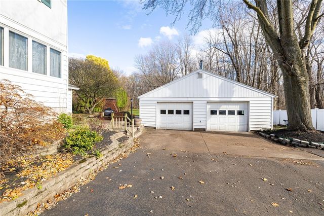 528 Moseley Road, Perinton, NY 14450