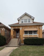 2442 CLARENCE Avenue, Berwyn, IL 60402