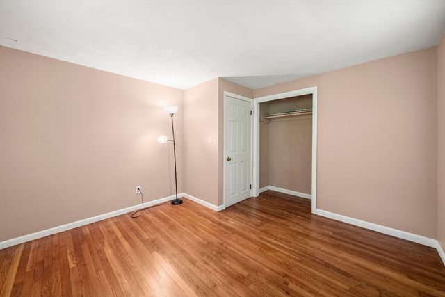 33 Cross St, Brockton, MA 02301