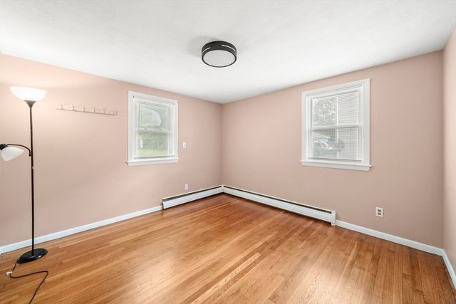 33 Cross St, Brockton, MA 02301