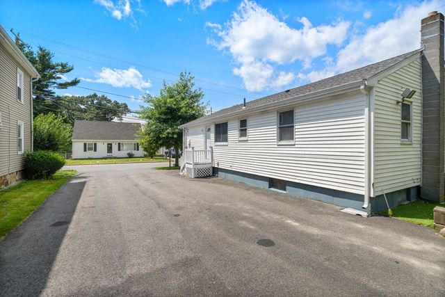 33 Cross St, Brockton, MA 02301
