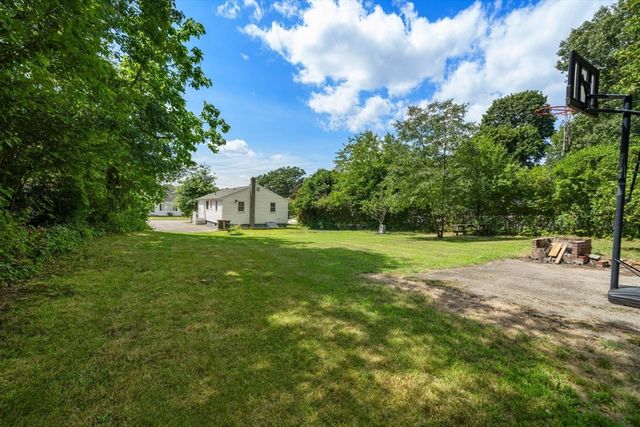 33 Cross St, Brockton, MA 02301