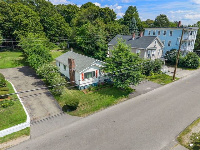 33 Cross St, Brockton, MA 02301