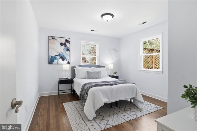 9704 BLAKE LN, Fairfax, VA 22031