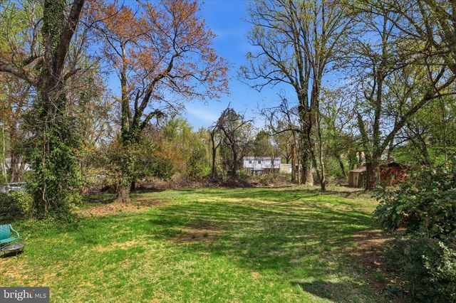 9704 BLAKE LN, Fairfax, VA 22031