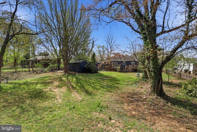 9704 BLAKE LN, Fairfax, VA 22031