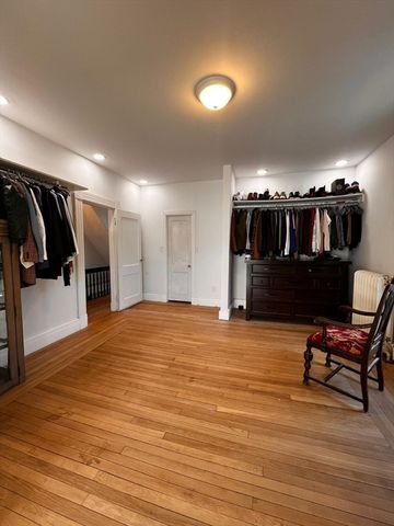 186 Buckingham Street, Springfield, MA 01109