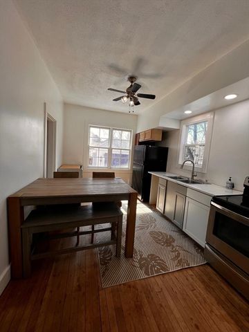 186 Buckingham Street, Springfield, MA 01109