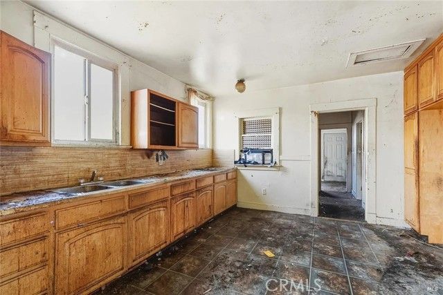 921 Jones, Berkeley, CA 94710