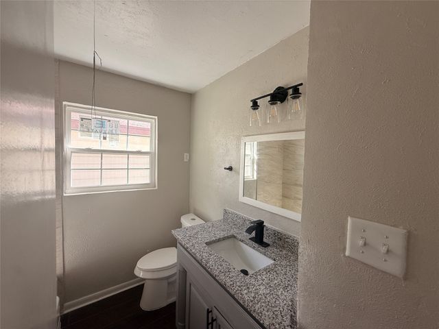 780 Betty Lane, Hurst, TX 76053