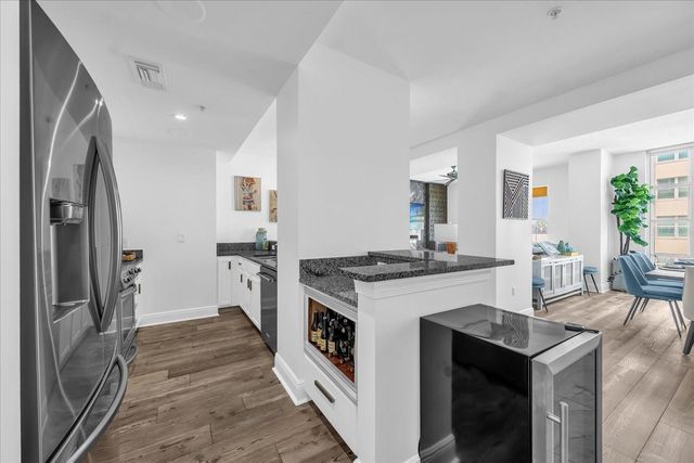 1238 E KENNEDY BOULEVARD 802, Tampa, FL 33602