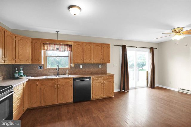 447 CAHILL CIR, Honey Brook, PA 19344