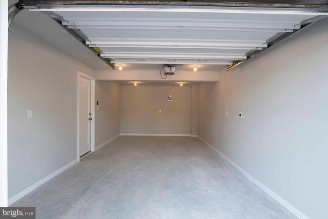 37 W DUCK ST W, Front Royal, VA 22630