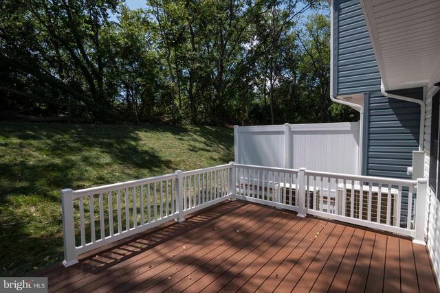 37 W DUCK ST W, Front Royal, VA 22630