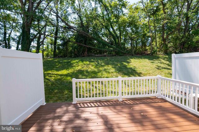 37 W DUCK ST W, Front Royal, VA 22630