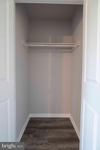 37 W DUCK ST W, Front Royal, VA 22630