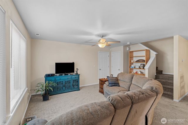 5468 Balustrade Boulevard SE, Lacey, WA 98513