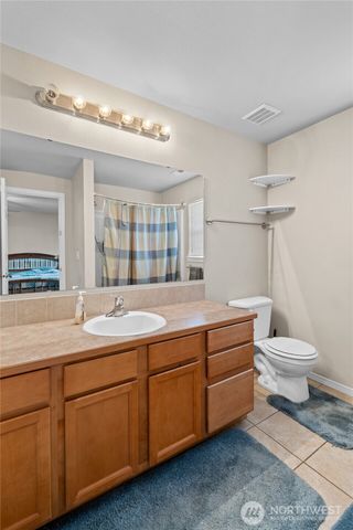 5468 Balustrade Boulevard SE, Lacey, WA 98513