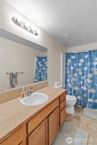 5468 Balustrade Boulevard SE, Lacey, WA 98513
