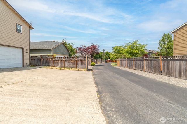 5468 Balustrade Boulevard SE, Lacey, WA 98513