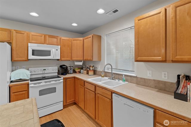 5468 Balustrade Boulevard SE, Lacey, WA 98513