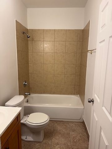 106 N Hamlin Avenue A1, Chicago, IL 60624