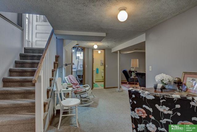 4215 Poppleton Street, Omaha, NE 68105