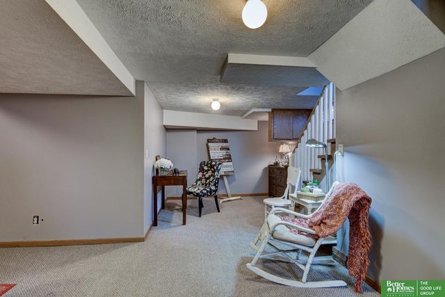 4215 Poppleton Street, Omaha, NE 68105