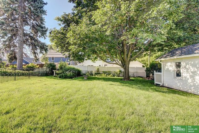 4215 Poppleton Street, Omaha, NE 68105