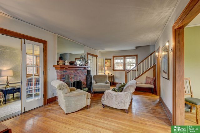 4215 Poppleton Street, Omaha, NE 68105