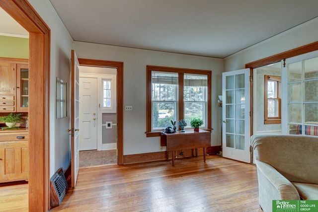 4215 Poppleton Street, Omaha, NE 68105