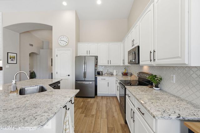 3271 E SANTA FE Lane, Gilbert, AZ 85297