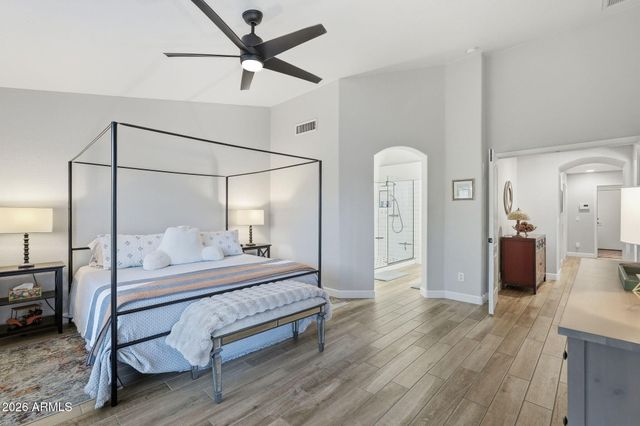 3271 E SANTA FE Lane, Gilbert, AZ 85297