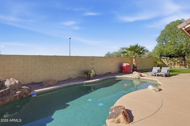 3271 E SANTA FE Lane, Gilbert, AZ 85297