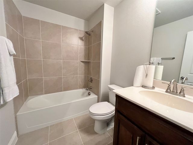 124 Independence Drive, Joshua, TX 76058