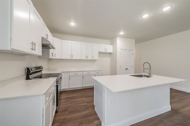 100 Round Hill Way, Runaway Bay, TX 76426