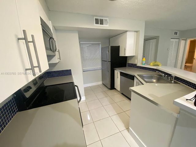 9999 Summerbreeze Dr 519, Sunrise, FL 33322